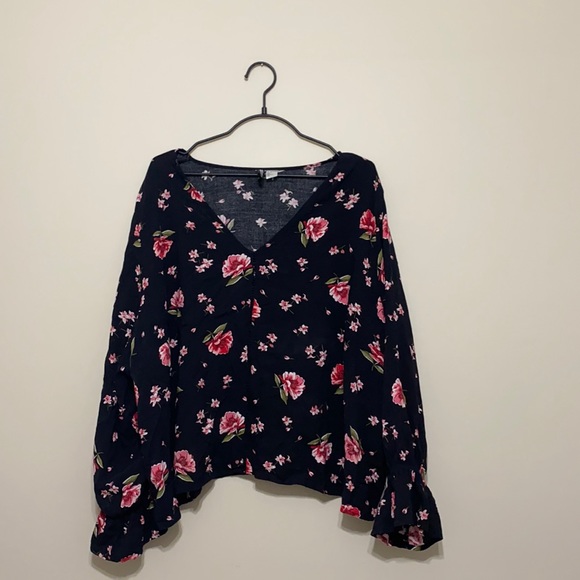 H&M+ black floral long sleeve blouse - Picture 1 of 3